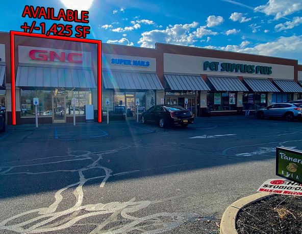 Target Shopping Center: 10 Glenridge Rd, Glenville, NY 12302